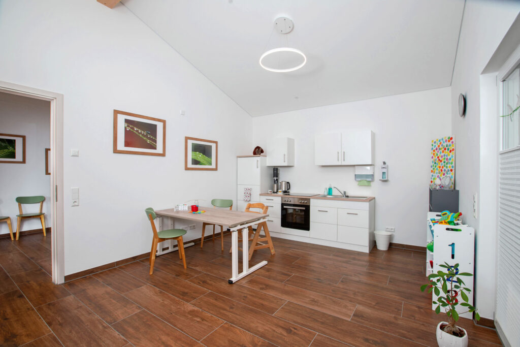 Moderne und barrierefreie Praxisräume der Logopädie in Reiselfingen.